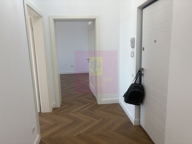 Apartament superb  renovat integral Drumul Sarii.