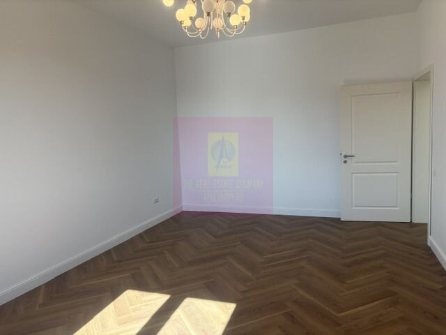 Apartament superb  renovat integral Drumul Sarii.