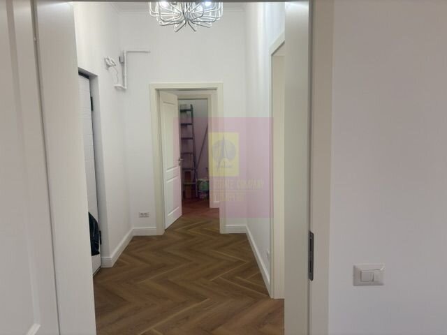 Apartament superb  renovat integral Drumul Sarii.