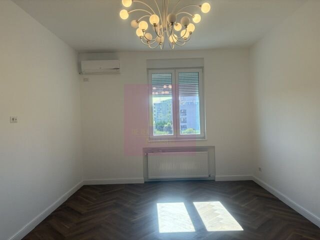 Apartament superb  renovat integral Drumul Sarii.